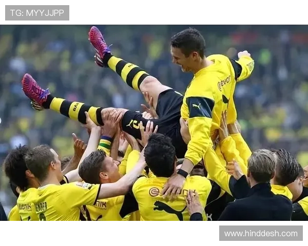 多特蒙德强势表现背后存隐忧,赛季走势的稳定性面临考验 多特蒙德强势表现背后存隐忧,赛季走势的稳定性面临考验